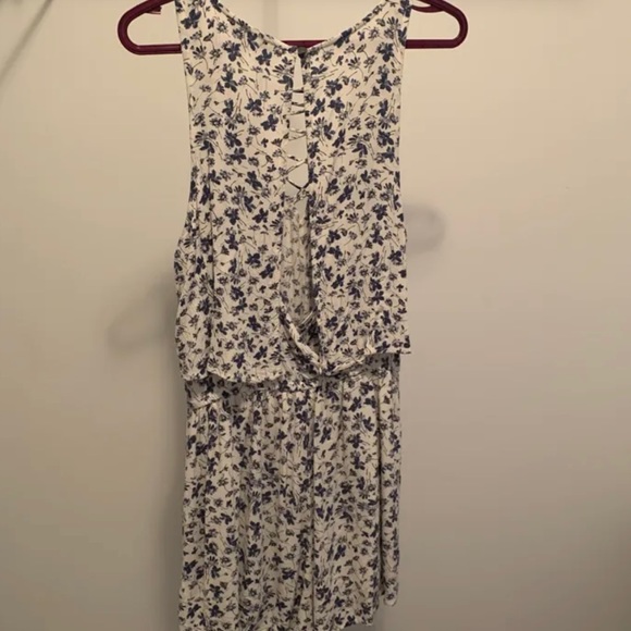 Romper with open back - Picture 2 of 3